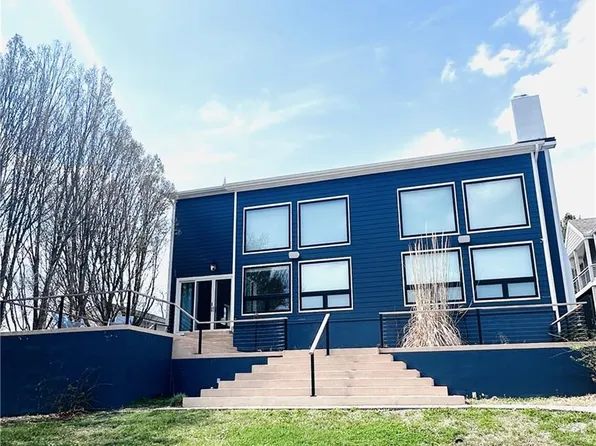 70M NE Lake Shore Dr, Lees Summit, MO 64086