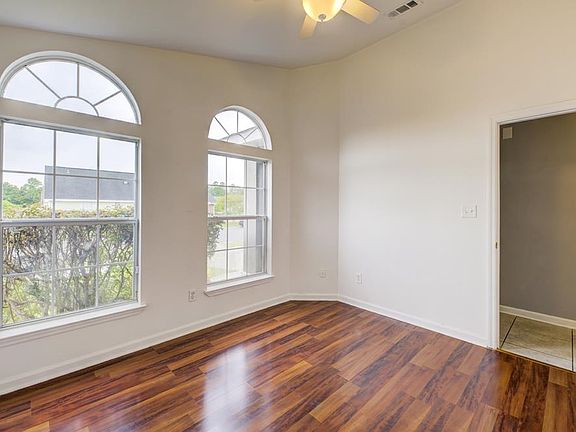 5th image of 4243 Weatherby Ct