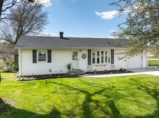 996 County Home Rd, Springville, IA 52336