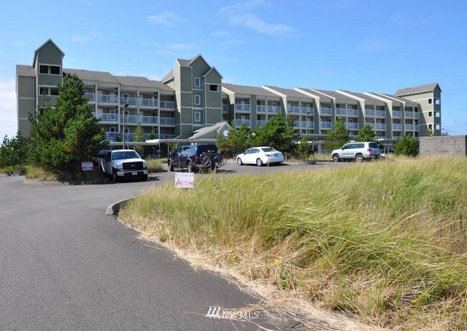 1st image of 501 Shoreview Drive #304