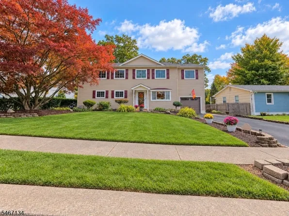 7 Perrelli Ln, Jefferson Twp., NJ 07438