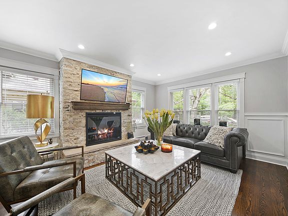 4th image of 8642 Kedvale Ave