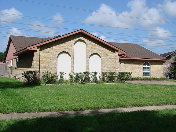 3rd image of 710 Park Meadow Dr