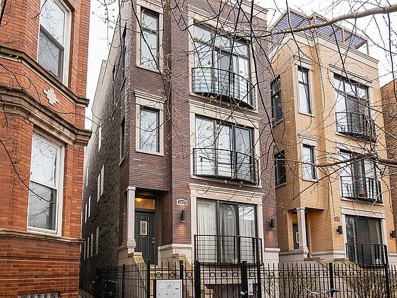 2nd image of 2637 W Haddon Ave #B