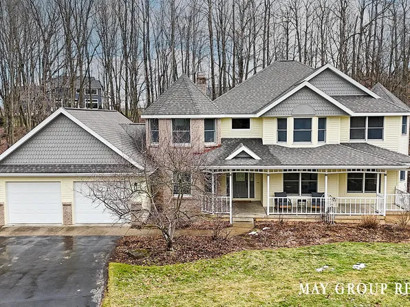 2230 Kamp Valley Ct NE, Grand Rapids, MI 49525