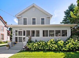 611 N 6th St, Manitowoc, WI 54220