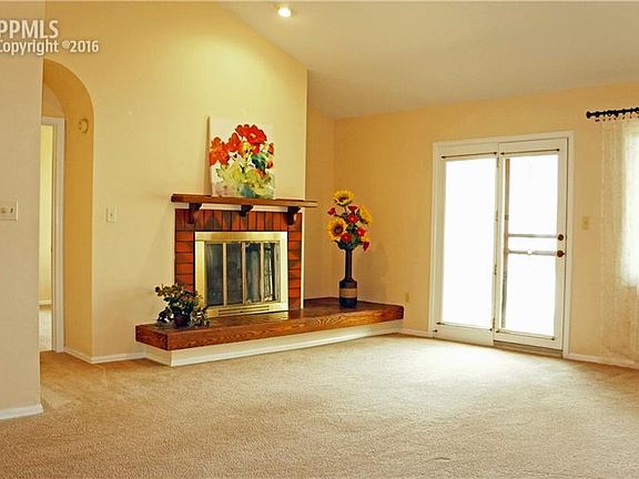 Lots of afternoon sunlight.