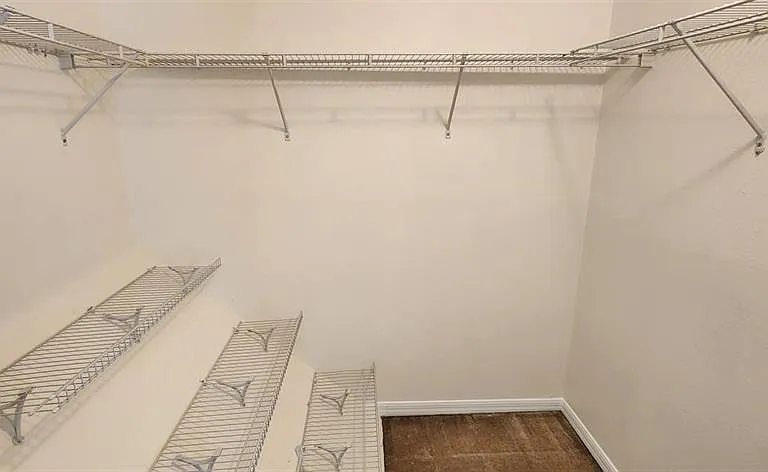 536 Cresting Oak Cir #10 — Photo 14