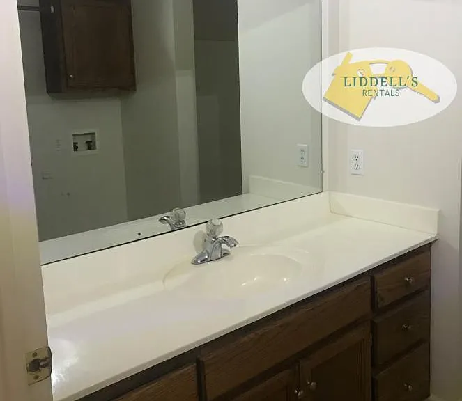 812 Ada St #3 — Photo 9