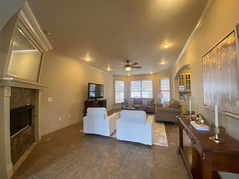 3605 N Narcissus Ave — Photo 19