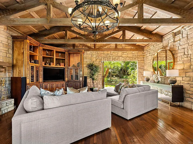 15708 Circo Diegueno Rd — Photo 14