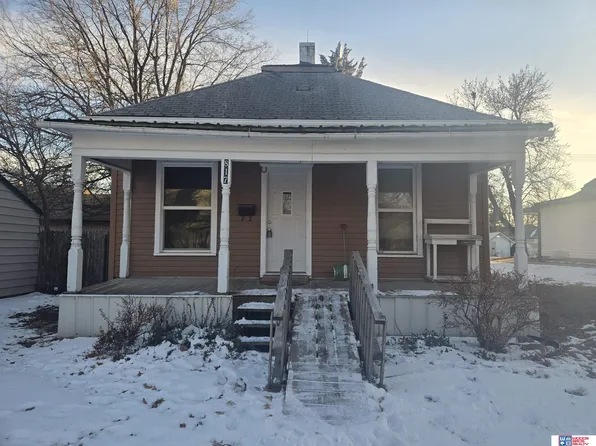 817 Lincoln St, Beatrice, NE 68310
