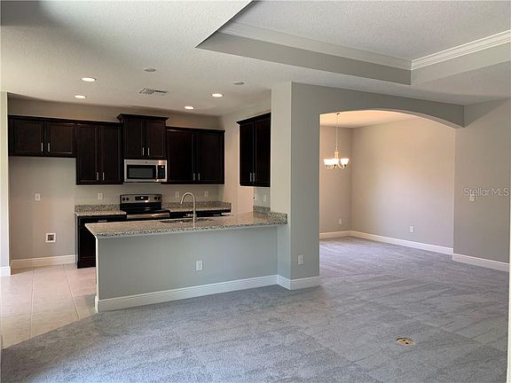 3rd image of 8225 Summer Brook Ct