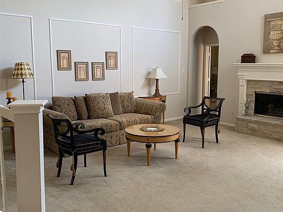 4th image of 6 Parkway Pl