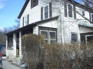 374 S Main St, Brattleboro, VT 05301