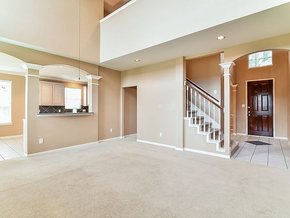 3rd image of 17602 Mescalero Canyon Ct