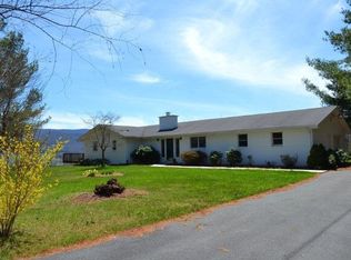 142 Rabbit Hill Ln, Sugar Grove, VA 24375