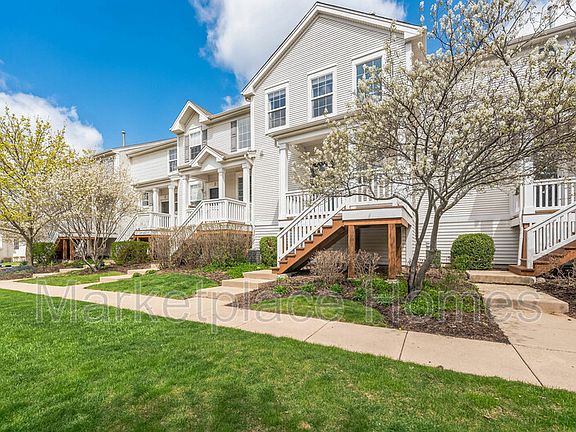3rd image of 1504 Cambria Dr Unit 4