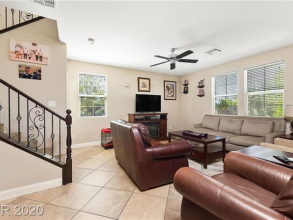 3rd image of 1358 Crystal Hill Ln Unit 1