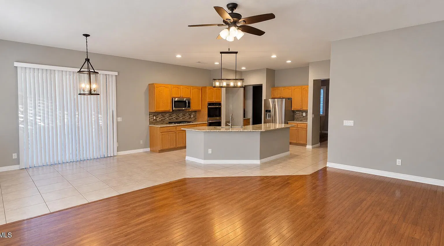 3 bed, 2607 sqft, $3,000 — Photo 4
