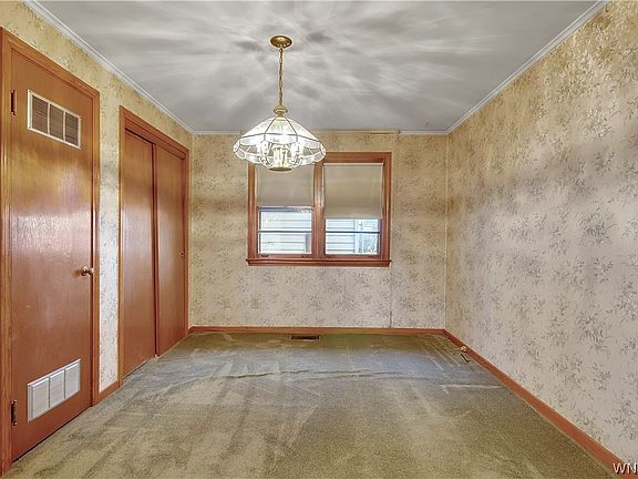 4th image of 1556 Kensington Ave
