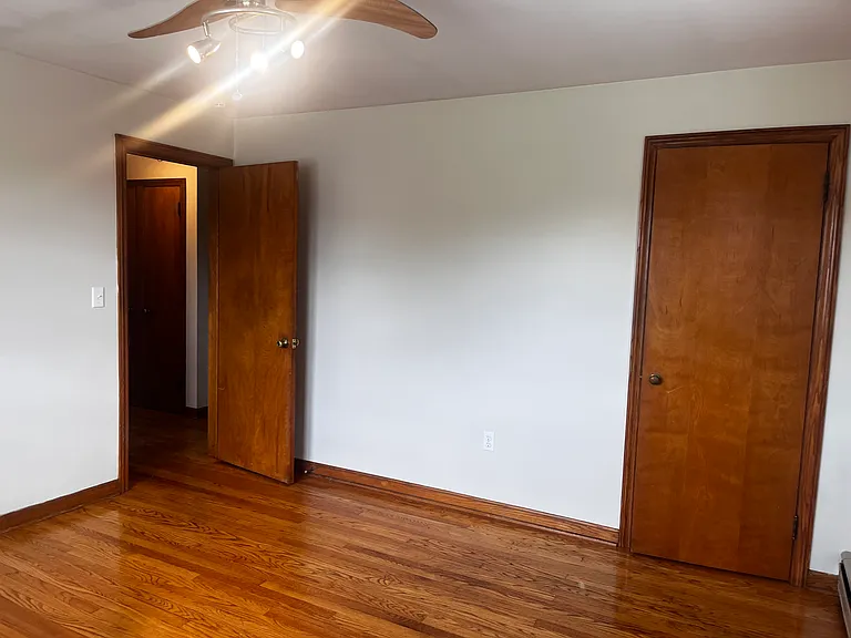 10 Steiger Ave #1 — Photo 16