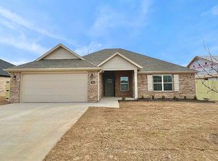 920 N Silver Birch St, Springdale, AR 72762