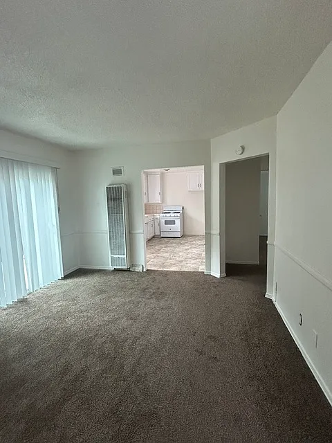 2 bed, $2,400 — Photo 2