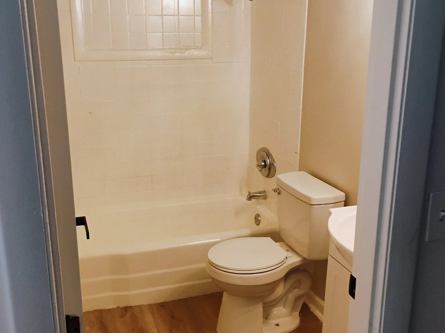 1 bed, 1.0 bath, $1,725 — Photo 4