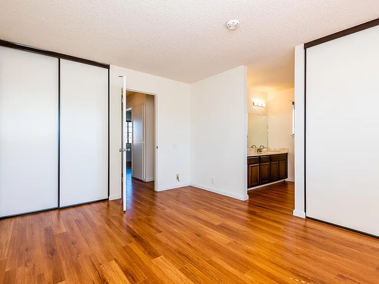 5362 Studebaker Cir — Photo 10