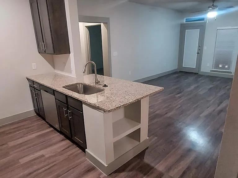 Catalon at Lago Mar I & II — Photo 77