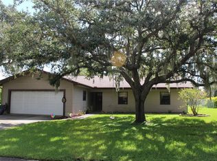 5206 Woodlawn Cir W, Palmetto, FL 34221