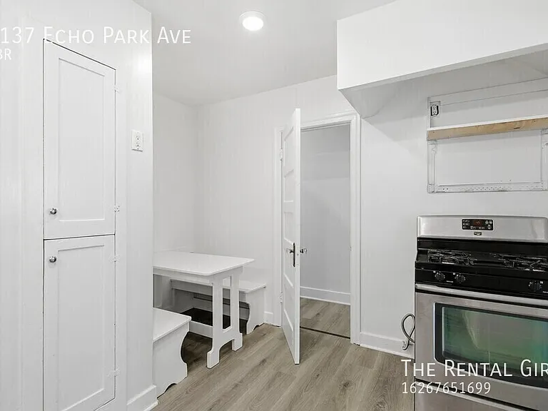 1137 Echo Park Ave — Photo 3
