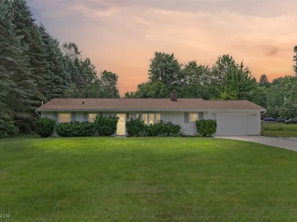 2590 Post Rd, Twinsburg, OH 44087