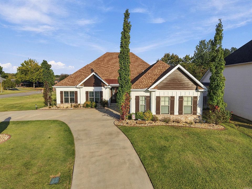 1st image of 1690 Poteete Dr