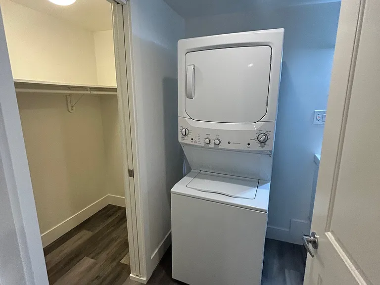 Anita Road Apartments — Photo 24