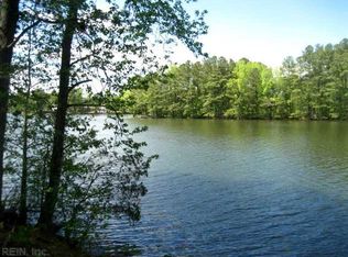 1206 Lakeview Dr, Portsmouth, VA 23701