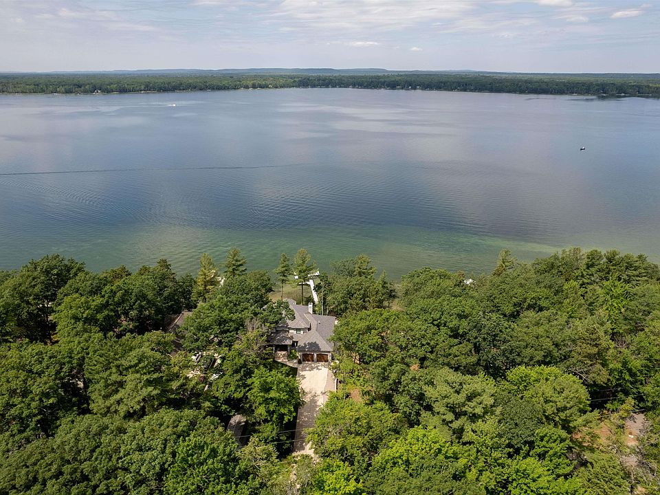 1st image of 5568 Lakeview Dr