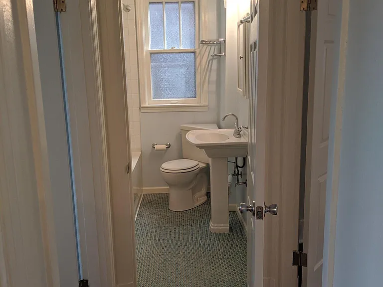 2500 Sulphur Ave — Photo 27