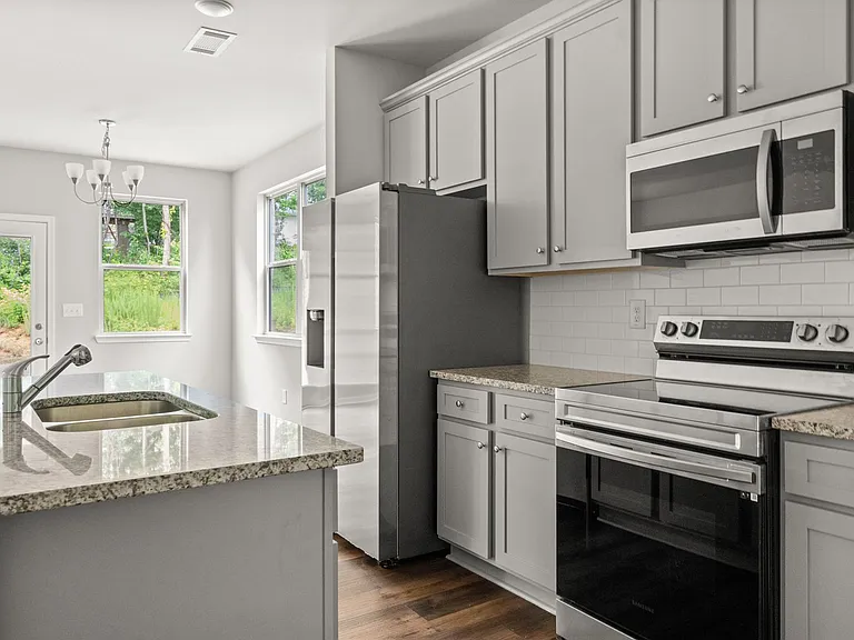 2313 Deerhaven Xing — Photo 10