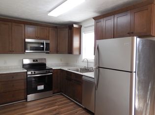 15 Lake Village Ct #15, Johnson City, TN 37601