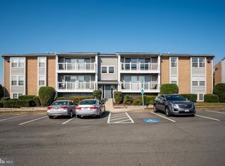 17060 Capri Ln APT 304, Dumfries, VA 22026