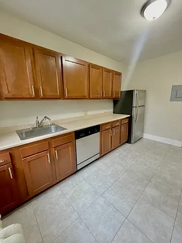 710 Savin Ave #4 — Photo 6
