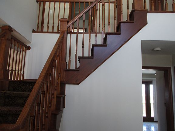 5th image of 504 Reynolds Rd