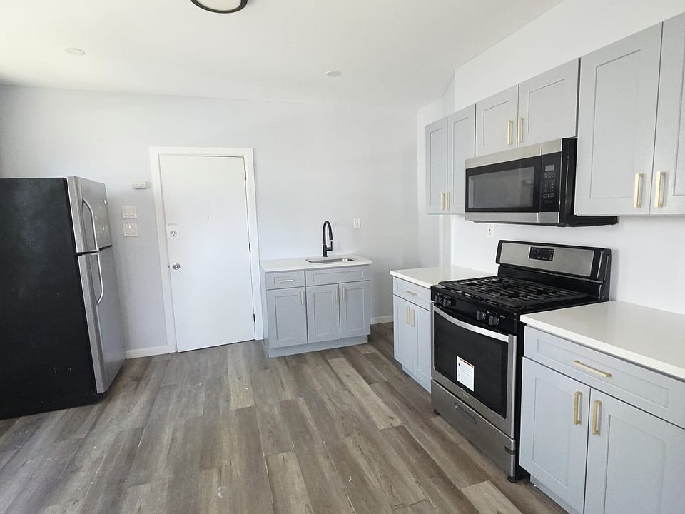 1st image of 186 Avenue B #1A