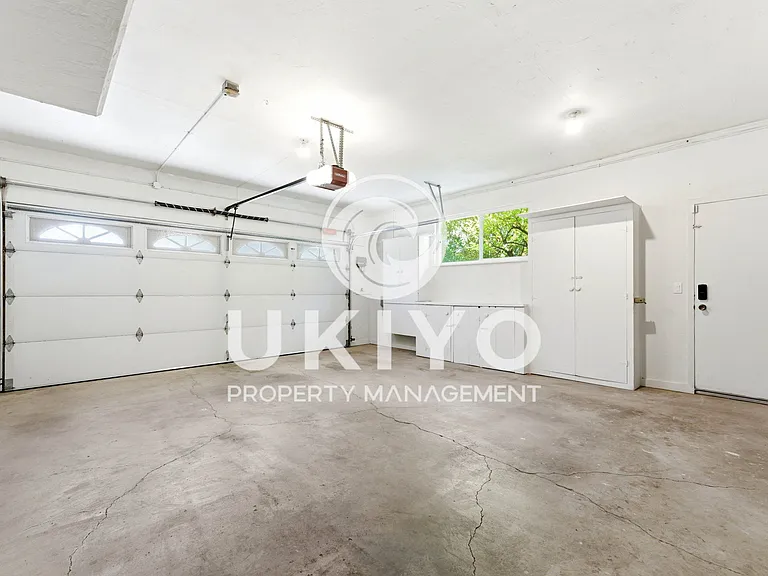645 Keith Ct #1 — Photo 58