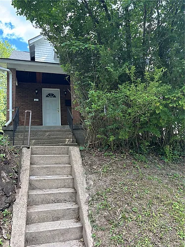 1371 Crucible St Photo 1