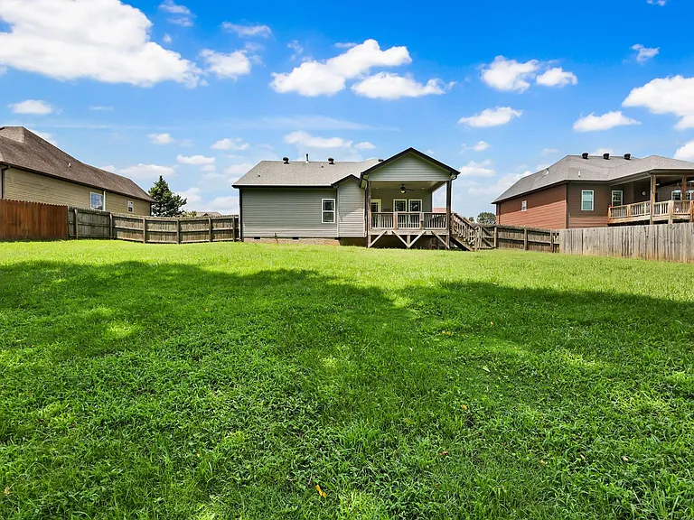 987 Promenade Dr — Photo 33