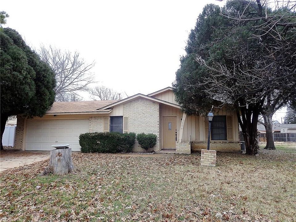 1st image of 3304 Sagebrush Dr