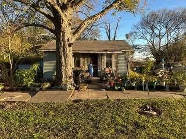 41 Crockett St, Placedo, TX 77977